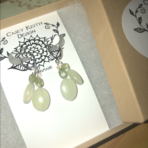 Easy Being Green Earrings - Picture 2 of 7